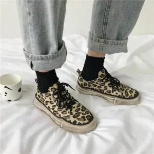 Moonfootprint Women Fashion Leopard Printing Flat Sneakers