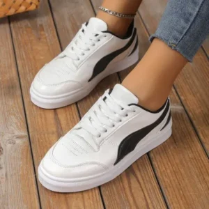 Moonfootprint Women Fashion Plus Size Thick-Soled Round Toe Flat Sneakers